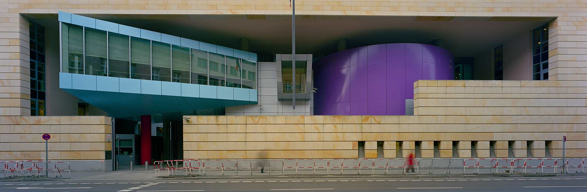 photographie grand format, photographie grand format, photographie grand format, photographie, photographie, photographie, 6x17, Berlin, capitale, capitale, ville, architecture, béton, acier, béton, acier, Ambassade britannique, Ambassade de Grande-Bretagne