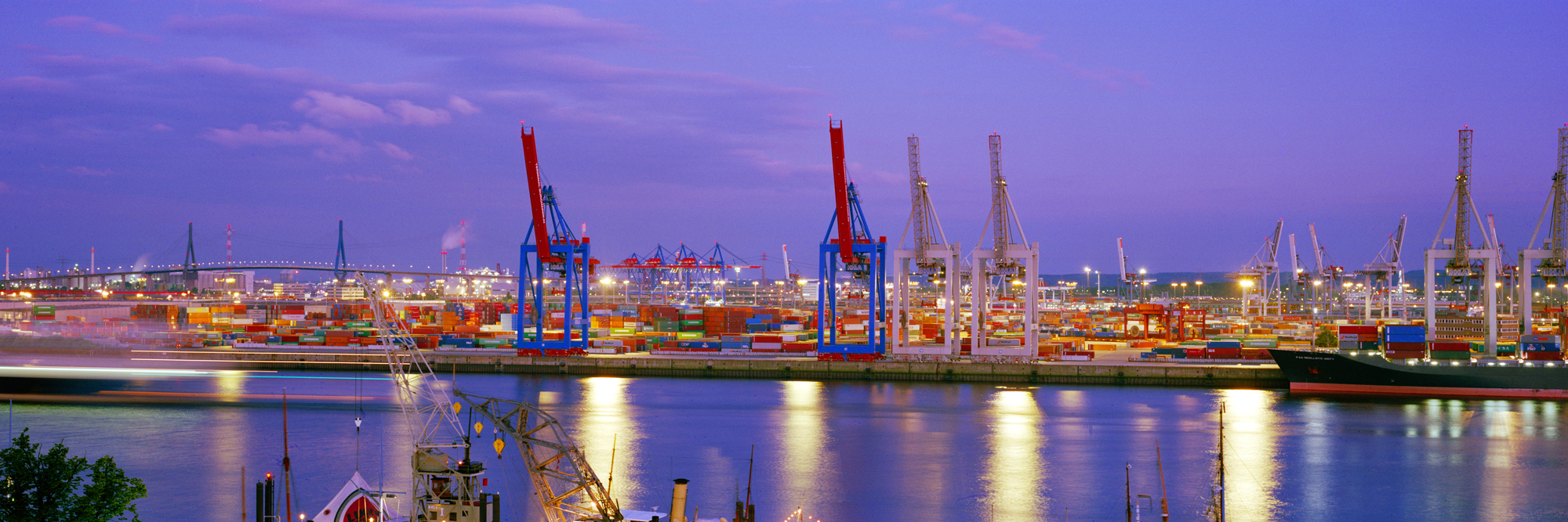 large format photography, Grossformatfotografie, Grossformatphotographie, Fotografie, Photographie, photography, 6x17, city, Stadt, Architektur, architecture, Beton, Stahl, concrete, steel, Brücke, bridge, Hamburg, Hafen, Port, Haven