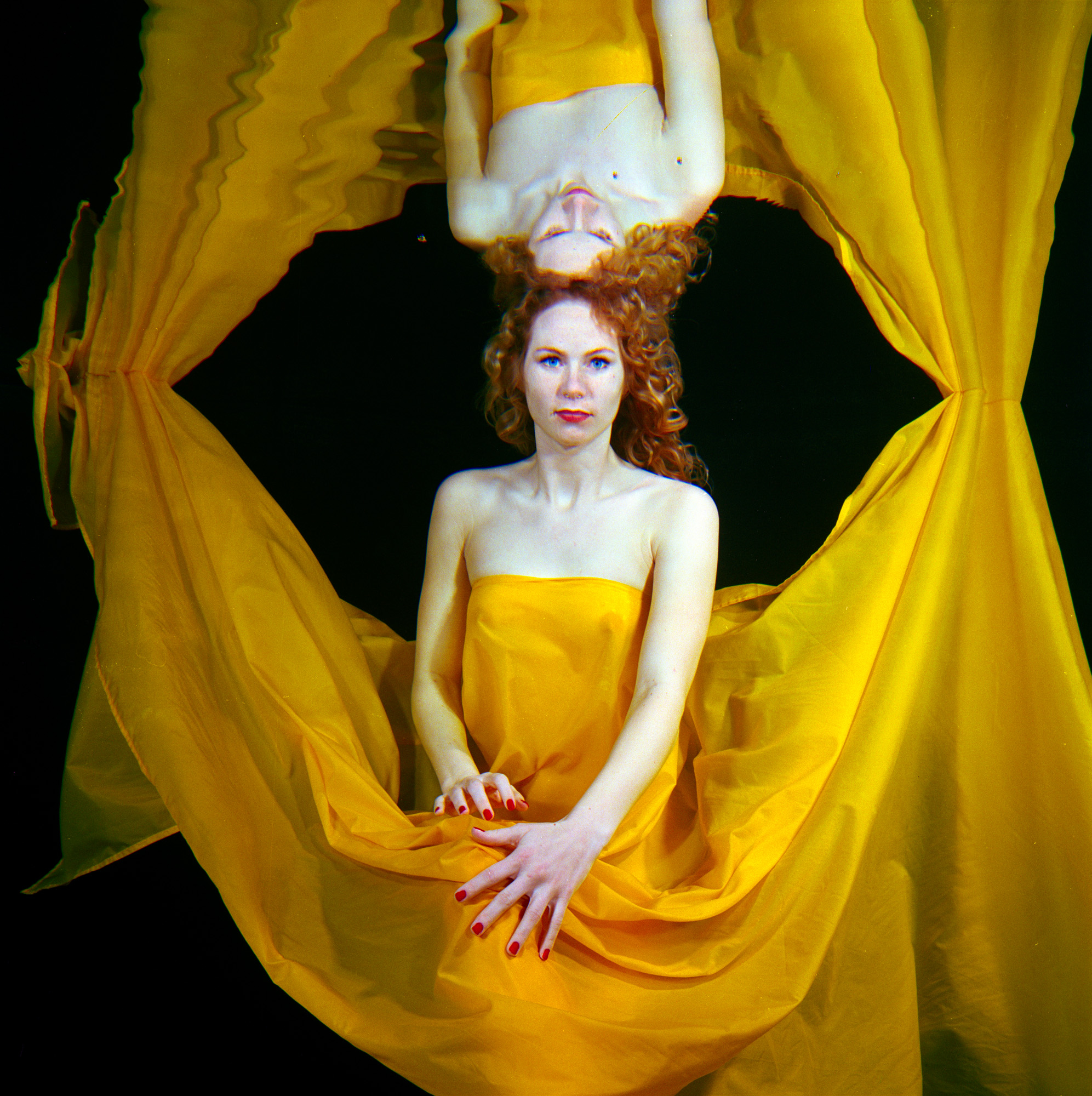 large format photography, large format photography, photography, photography, 6x17, under water, underwater, nude, semi-nude, silk, cloth, floating, weightless, model, skin, skin, mirroring, reflection, 