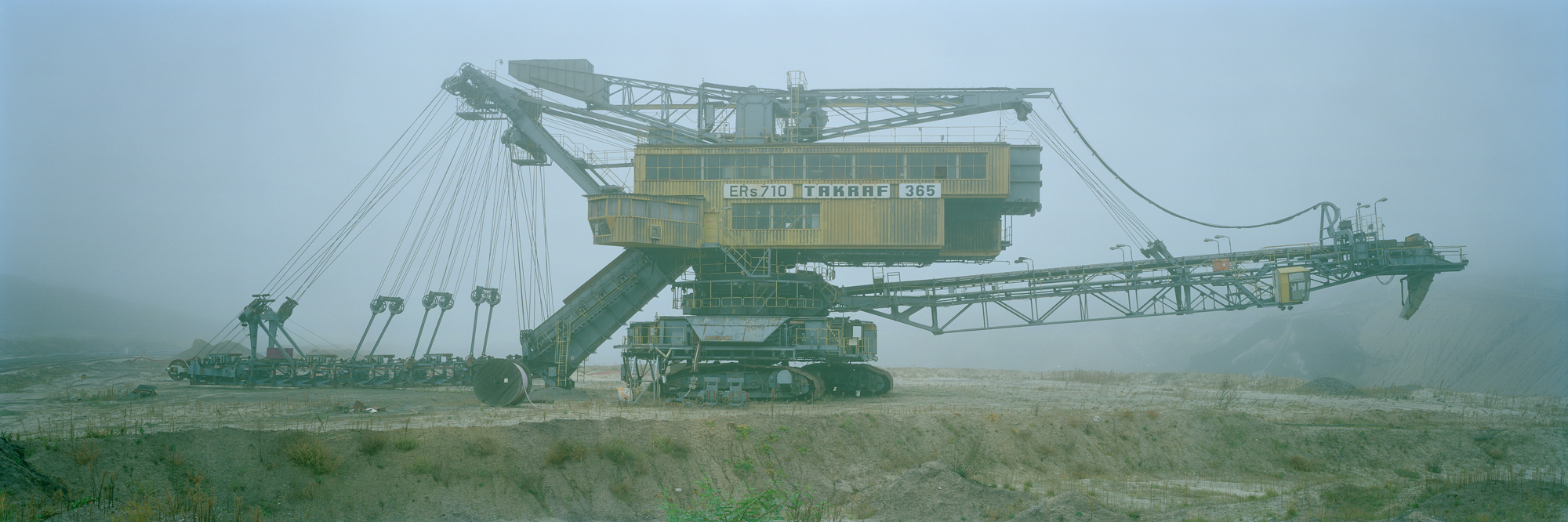 large format photography, Grossformatfotografie, Grossformatphotographie, Fotografie, Photographie, photography, 6x17, Tagebau, Braunkohle, Braunkohleabbau, Umwelt, Natur, braun, Erde, Gestein, Sand, 